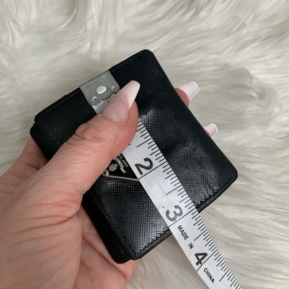 Authentic Prada vintage black leather coin pouch - Picture 14 of 17